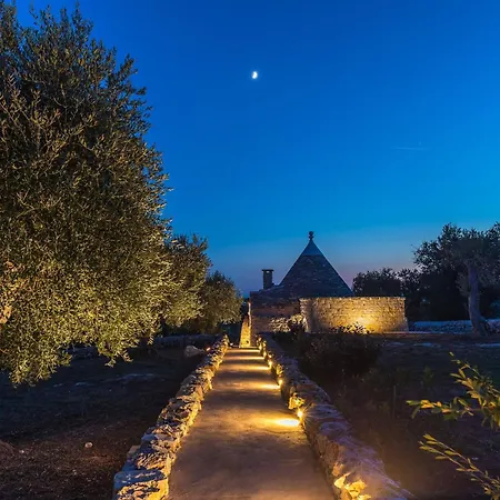 Semesterbostad Trullo In With Infinity Pool