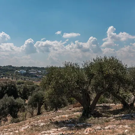 Trullo In With Infinity Pool 펜션 *